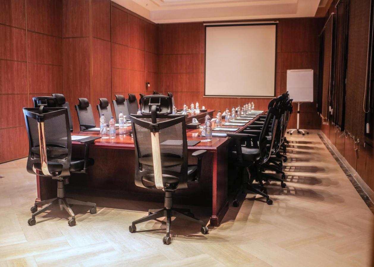 Triumph Plaza Hotel Kaherah Luaran gambar
