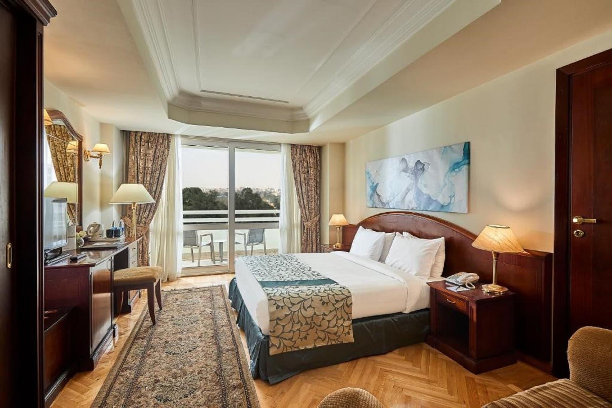 Triumph Plaza Hotel Kaherah Luaran gambar