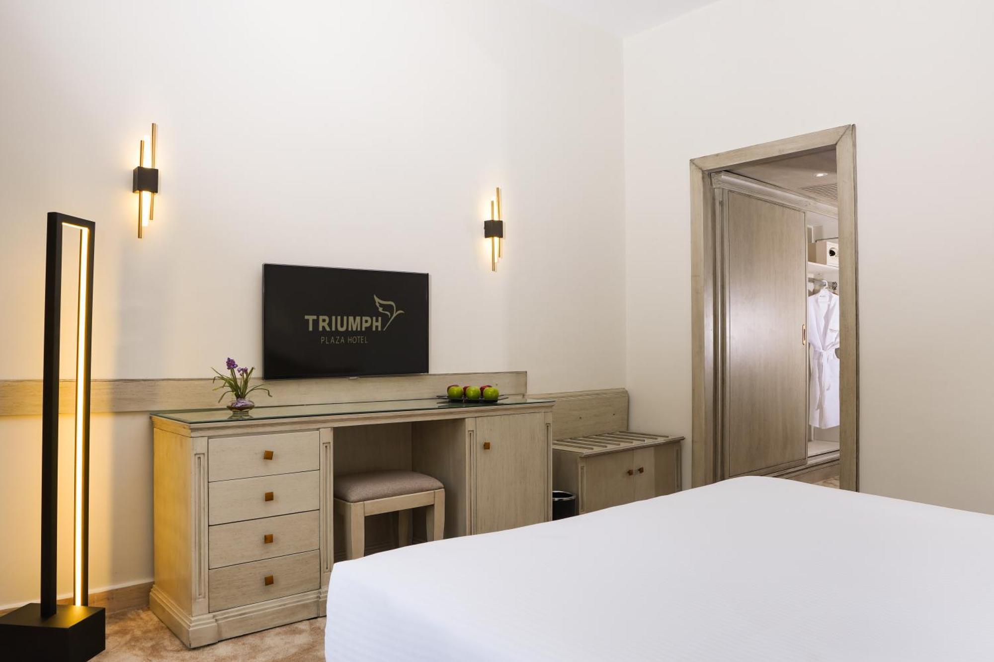 Triumph Plaza Hotel Kaherah Luaran gambar
