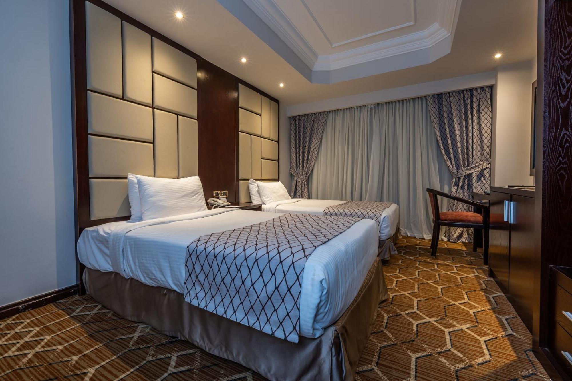 Triumph Plaza Hotel Kaherah Luaran gambar